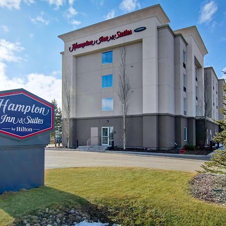 Hampton Inn & Suites Red Deer Penhold Exteriör bild